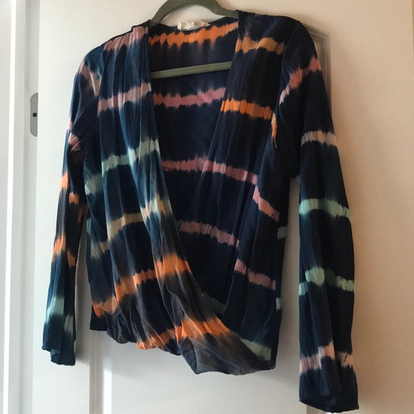 Love Stitch Tops - Tie dye Rayon criss cross top M